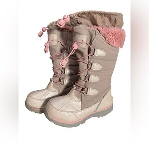 Land’s End girls snow boots Size 12